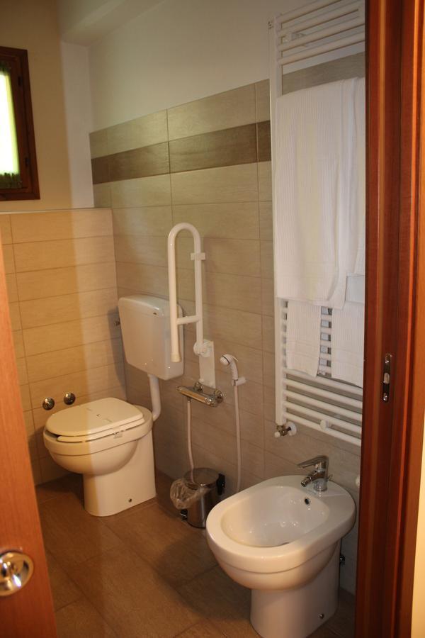 Albergo Ristorante Bismantova Castelnovo ne' Monti Exteriör bild