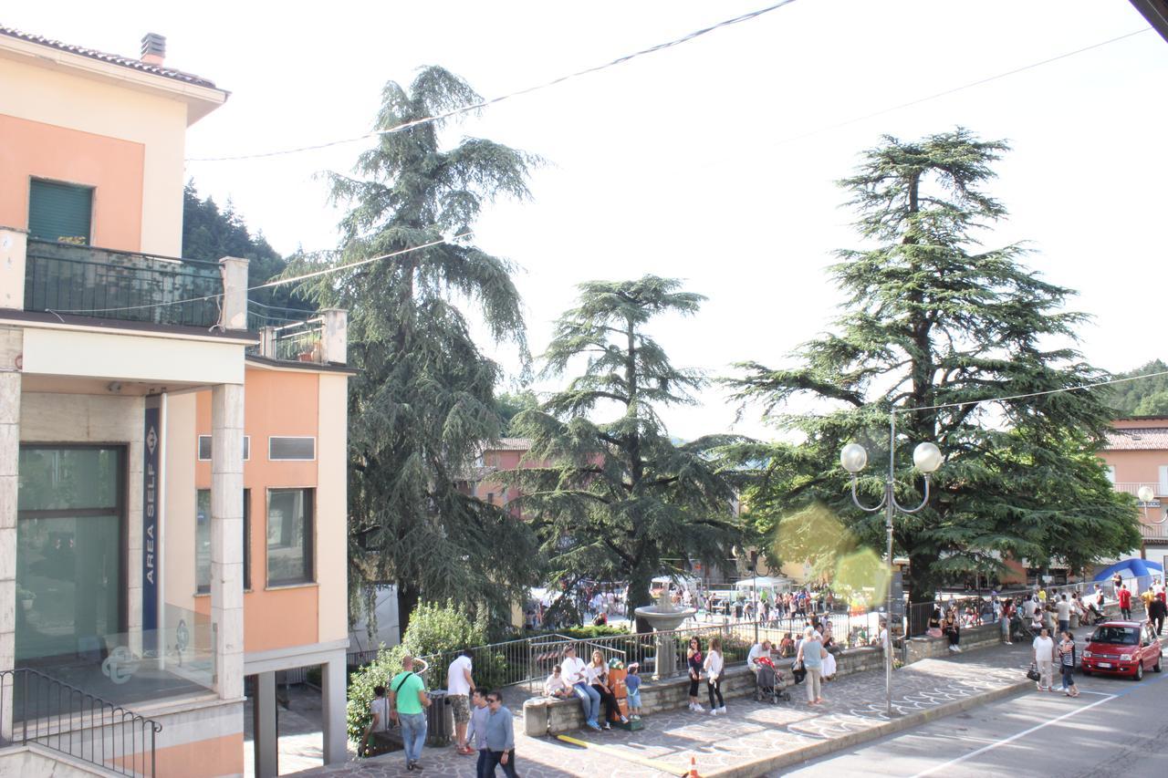 Albergo Ristorante Bismantova Castelnovo ne' Monti Exteriör bild